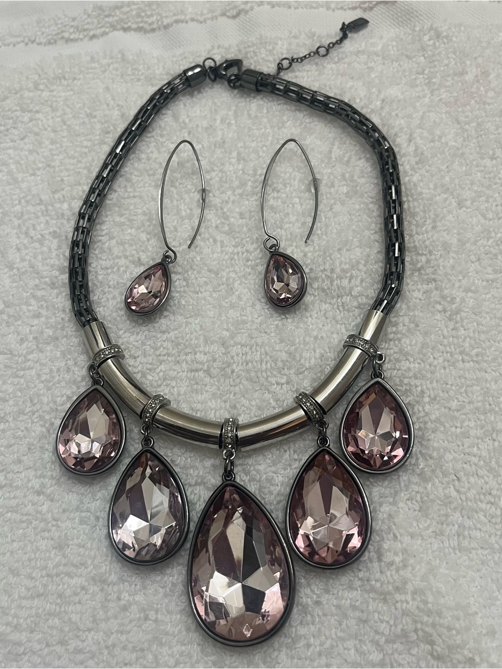 Pink Teardrop Statement Necklace and Earrings Set